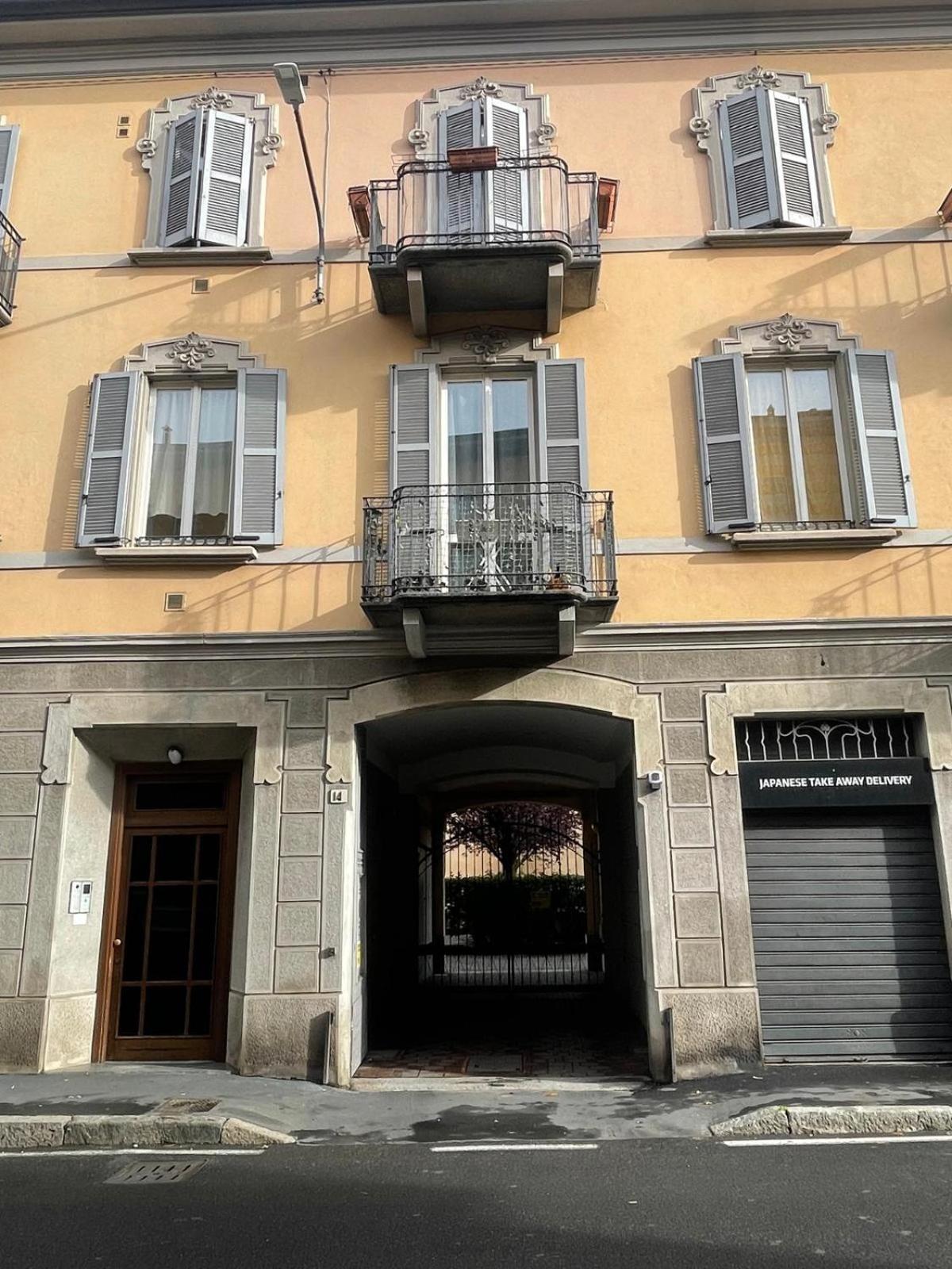 Gelsomino Appartamento Con Posto Auto Nel Centro Di Monza Exterior photo