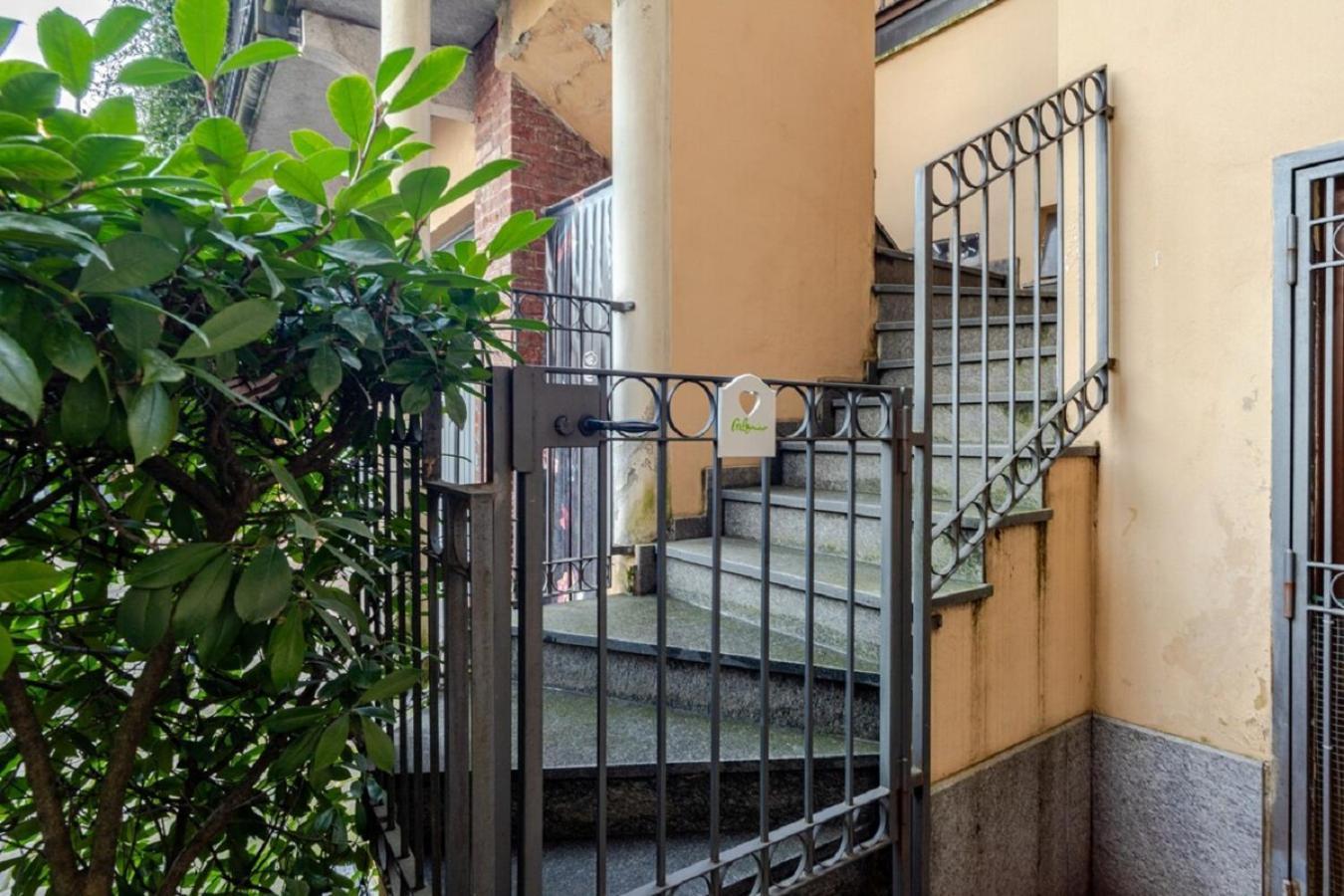 Gelsomino Appartamento Con Posto Auto Nel Centro Di Monza Exterior photo